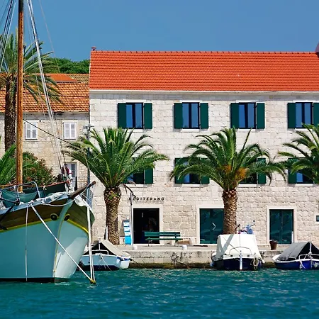 Boutique Kastel Ismaeli Gæstehus 4*