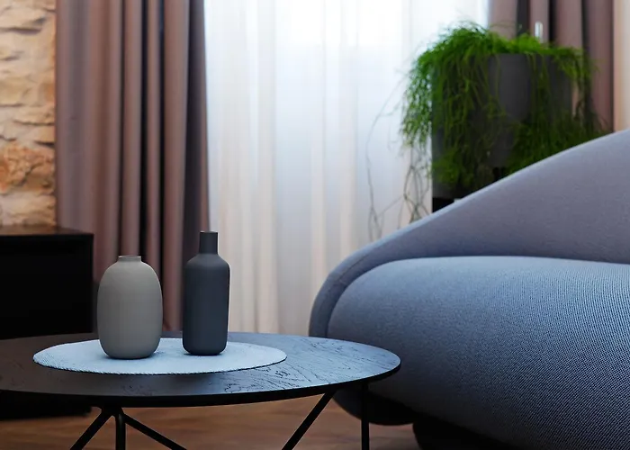 Boutique Kastel Ismaeli Vela Luka