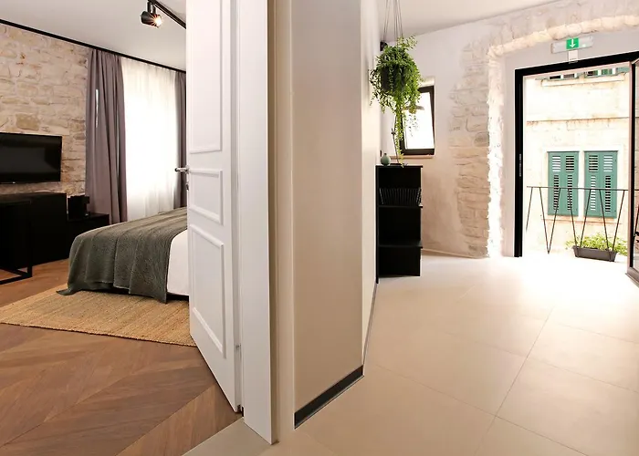 Boutique Kastel Ismaeli Guest house 4*