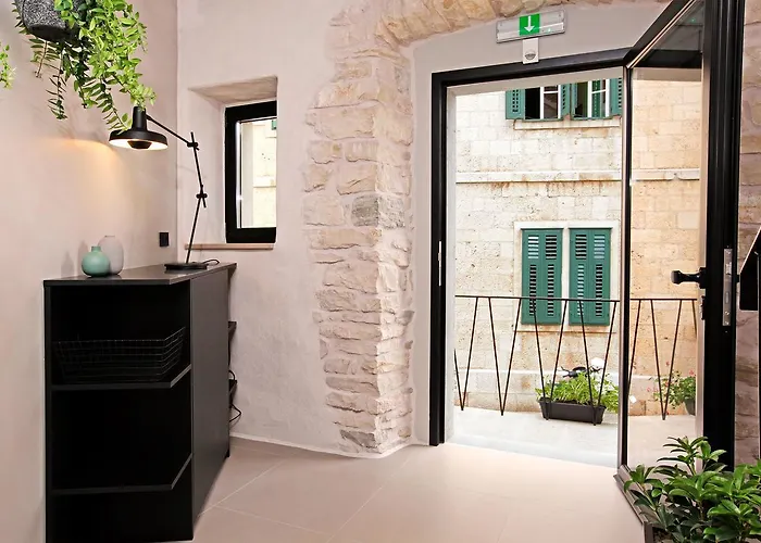 Boutique Kastel Ismaeli Guest house 4*